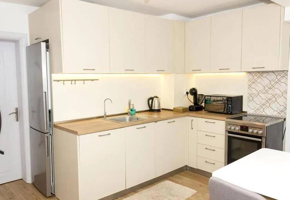 Modern Bright Apartment Close To City Center And Grand Mall Varna
