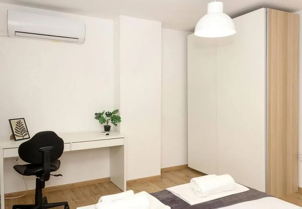 Modern Bright Apartment Close To City Center And Grand Mall Varna Bulgaria